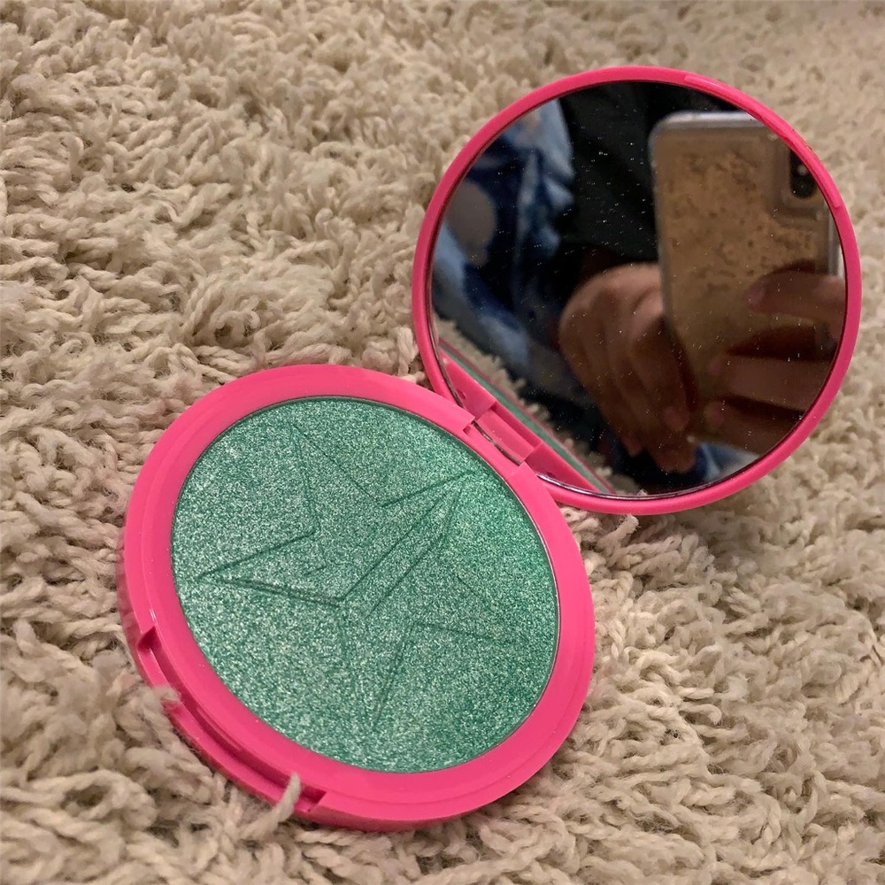 makeup bundle - Picture 7 of 8